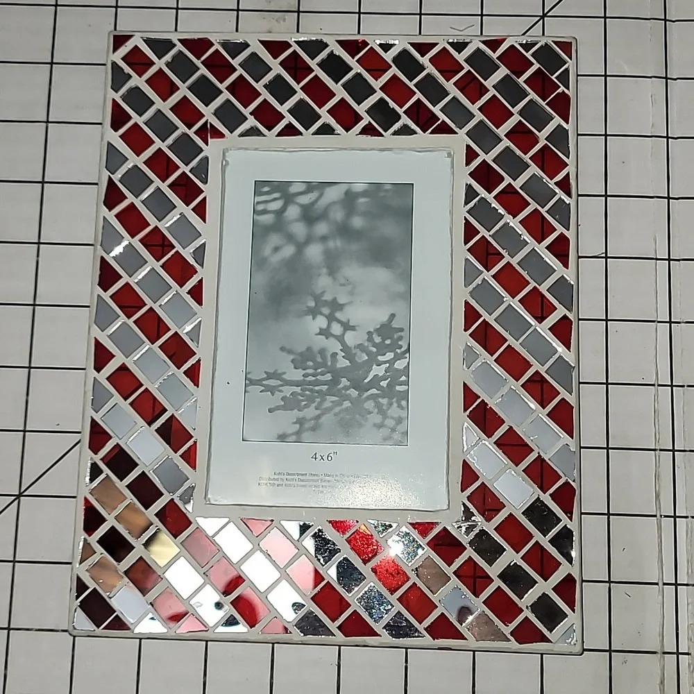 Mirror/Red Glass Frame -‎ 4